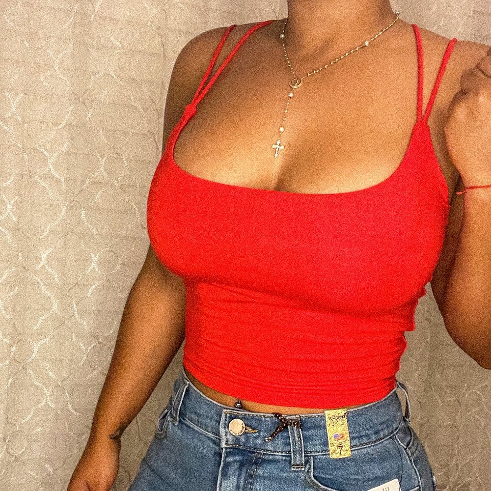 Criss crop top